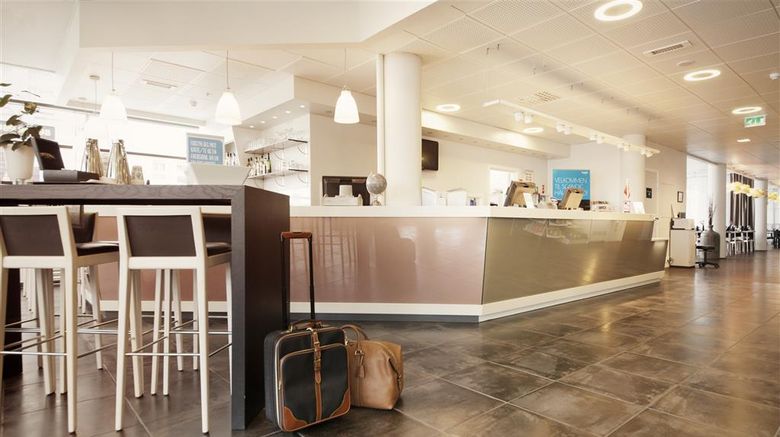 <b>Scandic Haugesund Lobby</b>. Images powered by <a href="https://iceportal.shijigroup.com/" title="IcePortal" target="_blank">IcePortal</a>.