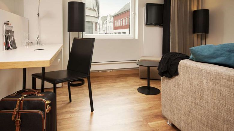 <b>Scandic Haugesund Room</b>. Images powered by <a href="https://iceportal.shijigroup.com/" title="IcePortal" target="_blank">IcePortal</a>.
