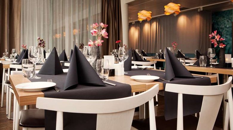 <b>Scandic Haugesund Restaurant</b>. Images powered by <a href="https://iceportal.shijigroup.com/" title="IcePortal" target="_blank">IcePortal</a>.