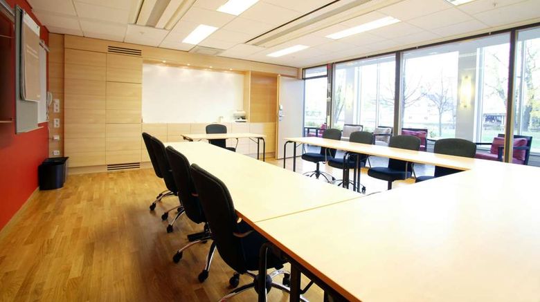 <b>Scandic Linkoping City Meeting</b>. Images powered by <a href="https://iceportal.shijigroup.com/" title="IcePortal" target="_blank">IcePortal</a>.