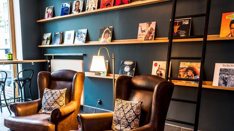 <b>Scandic Hotel Stortorget Lobby</b>. Images powered by <a href="https://iceportal.shijigroup.com/" title="IcePortal" target="_blank">IcePortal</a>.