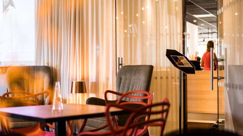 <b>Scandic Hotel Upplands Vasby Lobby</b>. Images powered by <a href="https://iceportal.shijigroup.com/" title="IcePortal" target="_blank">IcePortal</a>.