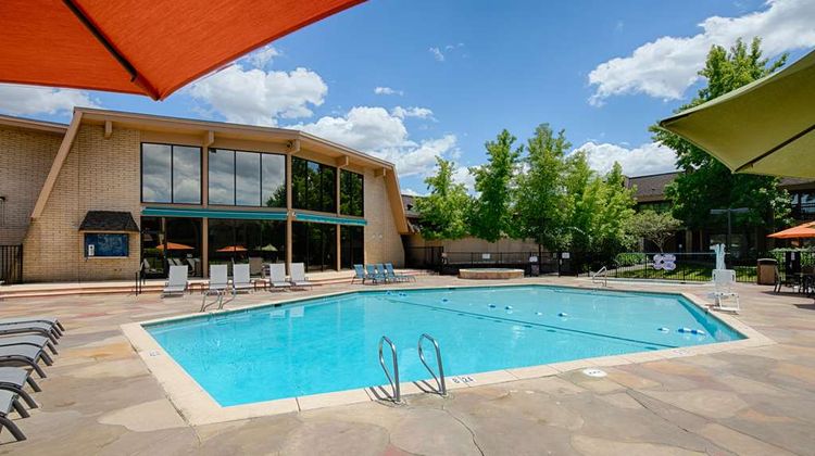 Red Lion Hotel Redding Pool
