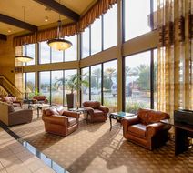 Red Lion Hotel Redding Lobby