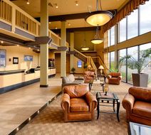 Red Lion Hotel Redding Lobby