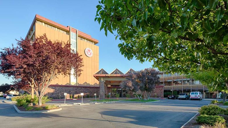 <b>Red Lion Hotel Boise Downtowner Exterior</b>. Images powered by <a href="https://iceportal.shijigroup.com/" title="IcePortal" target="_blank">IcePortal</a>.