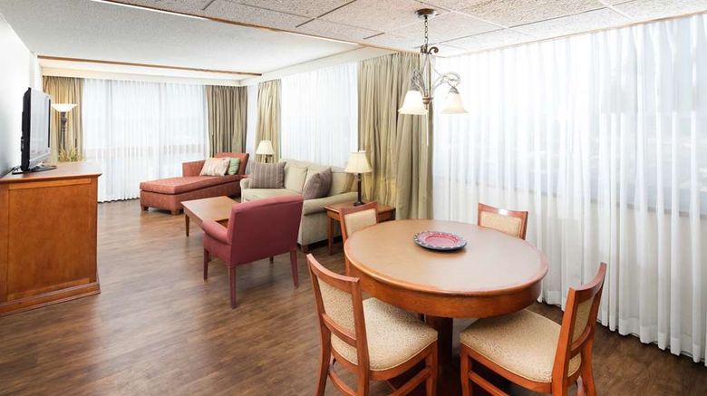 <b>Red Lion Hotel Boise Downtowner Suite</b>. Images powered by <a href="https://iceportal.shijigroup.com/" title="IcePortal" target="_blank">IcePortal</a>.