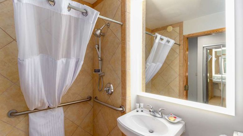 <b>Red Lion Templin's Hotel on the River Room</b>. Images powered by <a href="https://iceportal.shijigroup.com/" title="IcePortal" target="_blank">IcePortal</a>.