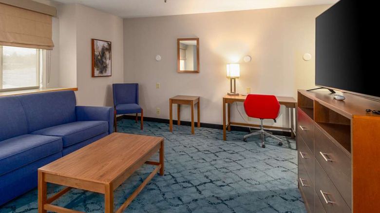 <b>Red Lion Templin's Hotel on the River Suite</b>. Images powered by <a href="https://iceportal.shijigroup.com/" title="IcePortal" target="_blank">IcePortal</a>.