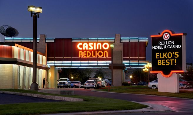Red Lion Hotel & Casino Elko Exterior