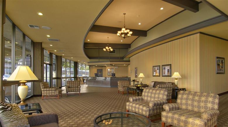 <b>Red Lion Hotel Coos Bay Lobby</b>. Images powered by <a href="https://iceportal.shijigroup.com/" title="IcePortal" target="_blank">IcePortal</a>.