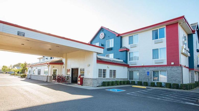 Red Lion Inn  and  Suites McMinnville Exterior. Images powered by <a href="https://iceportal.shijigroup.com" target="_blank" rel="noopener">Ice Portal</a>.