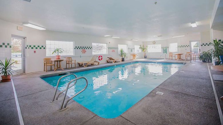 <b>Red Lion Inn & Suites McMinnville Pool</b>. Images powered by <a href="https://iceportal.shijigroup.com/" title="IcePortal" target="_blank">IcePortal</a>.