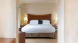 Red Lion Inn & Suites McMinnville Suite