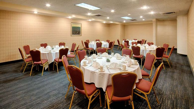 <b>Red Lion Hotel Bellevue Ballroom</b>. Images powered by <a href="https://iceportal.shijigroup.com/" title="IcePortal" target="_blank">IcePortal</a>.