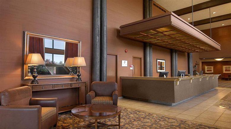 <b>Red Lion Hotel Kelso/Longview Lobby</b>. Images powered by <a href="https://iceportal.shijigroup.com/" title="IcePortal" target="_blank">IcePortal</a>.