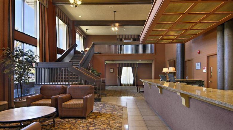 <b>Red Lion Hotel Kelso/Longview Lobby</b>. Images powered by <a href="https://iceportal.shijigroup.com/" title="IcePortal" target="_blank">IcePortal</a>.
