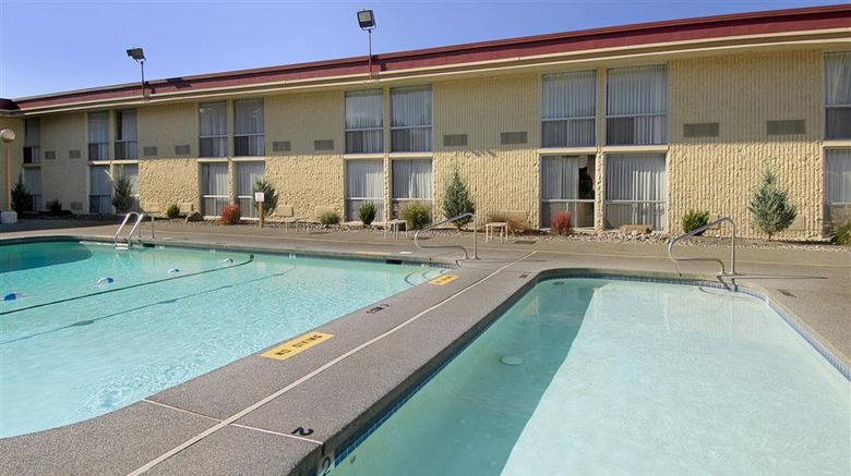 <b>Red Lion Hotel Kelso/Longview Pool</b>. Images powered by <a href="https://iceportal.shijigroup.com/" title="IcePortal" target="_blank">IcePortal</a>.