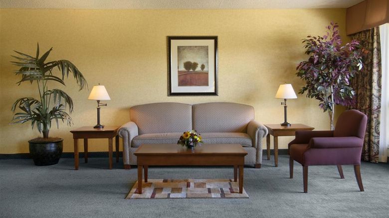 <b>Red Lion Hotel Kelso/Longview Suite</b>. Images powered by <a href="https://iceportal.shijigroup.com/" title="IcePortal" target="_blank">IcePortal</a>.