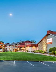 Red Lion Hotel Columbia Center