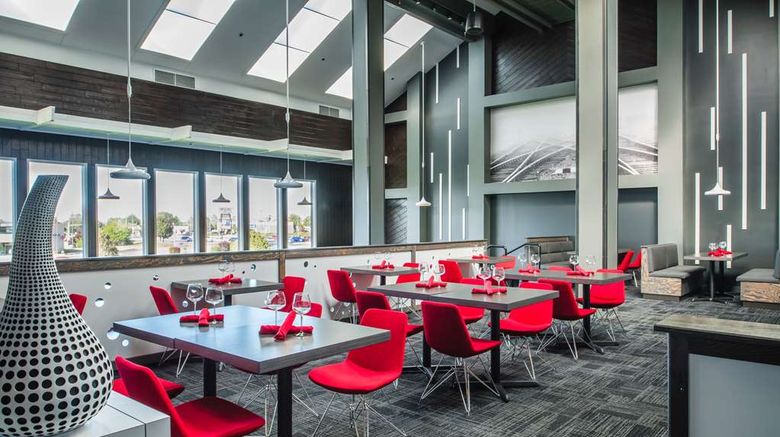 <b>Red Lion Hotel Columbia Center Restaurant</b>. Images powered by <a href="https://iceportal.shijigroup.com/" title="IcePortal" target="_blank">IcePortal</a>.