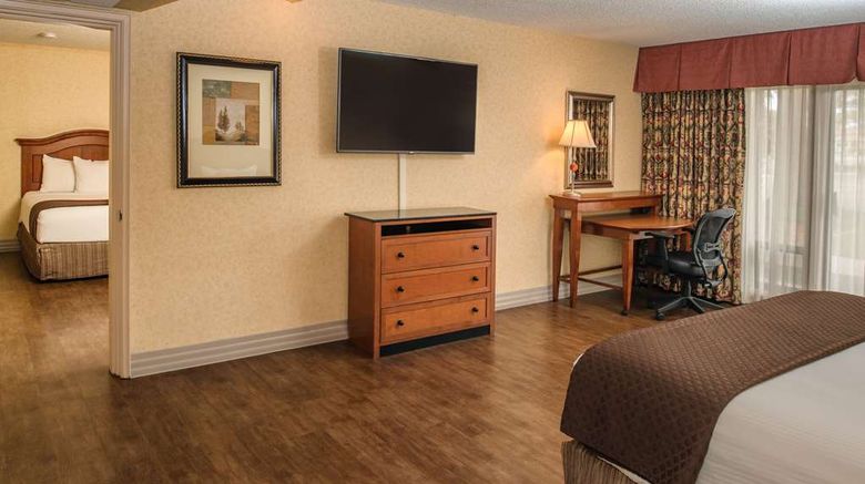 <b>Red Lion Hotel Pasco Suite</b>. Images powered by <a href="https://iceportal.shijigroup.com/" title="IcePortal" target="_blank">IcePortal</a>.