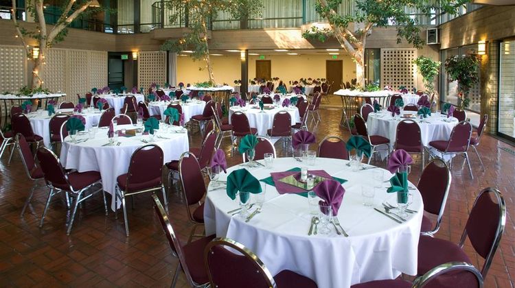 Red Lion Hotel Yakima Center Ballroom