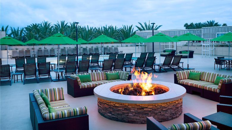 <b>Hyatt Regency Orange County Recreation</b>. Images powered by <a href="https://iceportal.shijigroup.com/" title="IcePortal" target="_blank">IcePortal</a>.