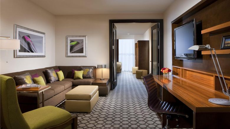 <b>Hyatt Regency Orange County Suite</b>. Images powered by <a href="https://iceportal.shijigroup.com/" title="IcePortal" target="_blank">IcePortal</a>.
