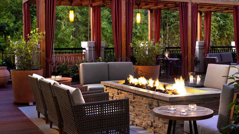 <b>ANdAZ Napa Recreation</b>. Images powered by <a href="https://iceportal.shijigroup.com/" title="IcePortal" target="_blank">IcePortal</a>.