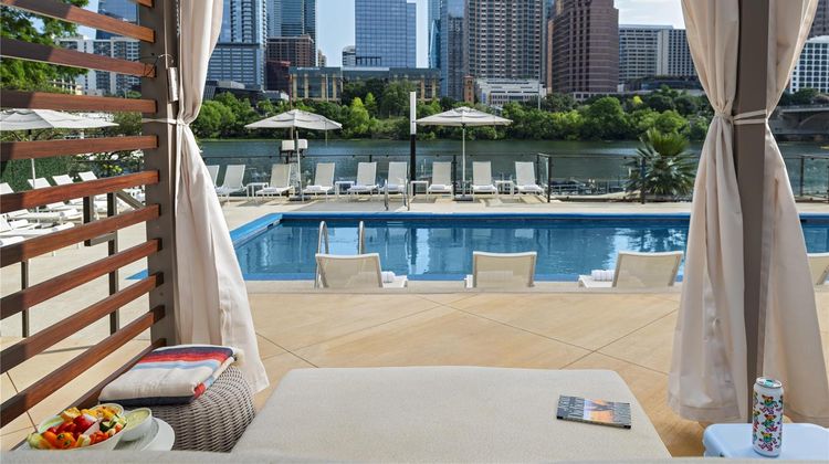Hyatt Regency Austin Pool