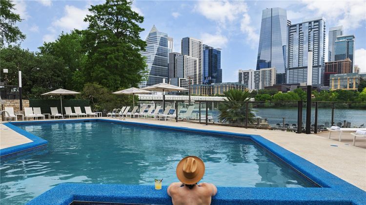 Hyatt Regency Austin Pool