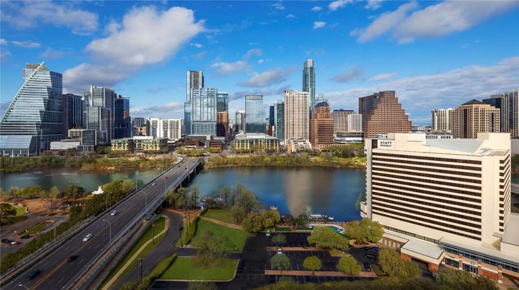 Hyatt Regency Austin Exterior