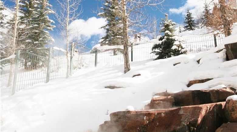 <b>Park Hyatt Beaver Creek Resort & Spa Recreation</b>. Images powered by <a href="https://iceportal.shijigroup.com/" title="IcePortal" target="_blank">IcePortal</a>.