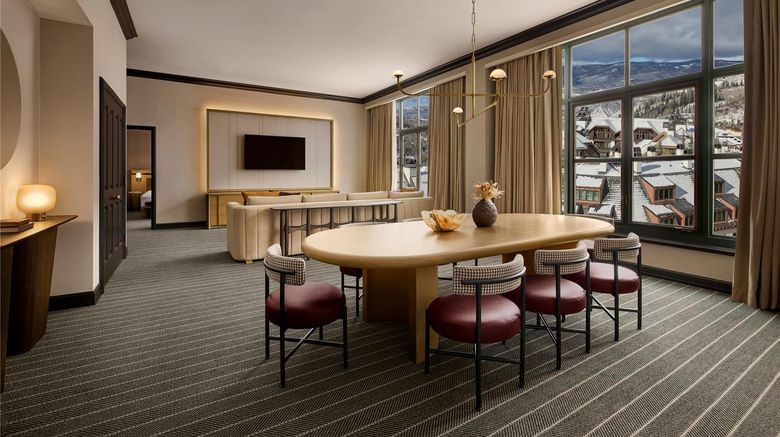 <b>Park Hyatt Beaver Creek Resort & Spa Suite</b>. Images powered by <a href="https://iceportal.shijigroup.com/" title="IcePortal" target="_blank">IcePortal</a>.