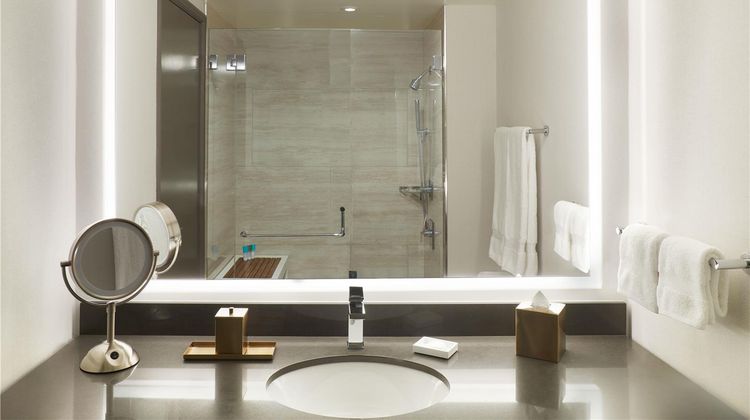 Hyatt Regency Bellevue Room