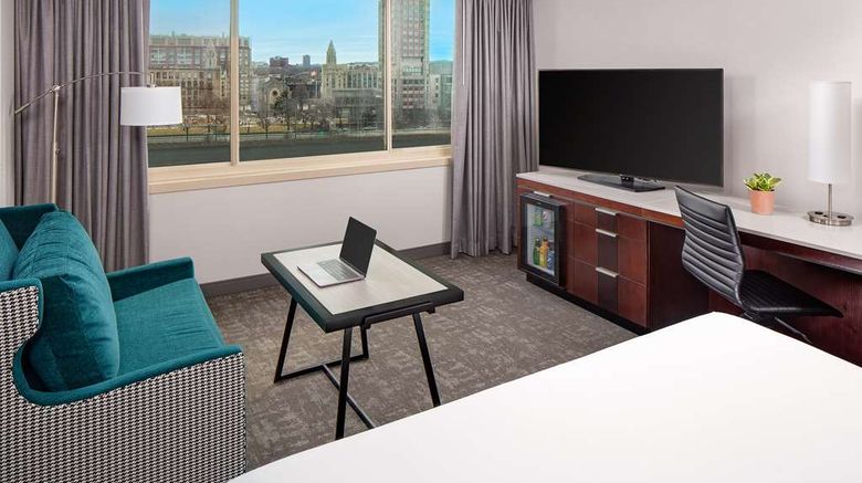 <b>Hyatt Regency Boston/Cambridge Room</b>. Images powered by <a href="https://iceportal.shijigroup.com/" title="IcePortal" target="_blank">IcePortal</a>.