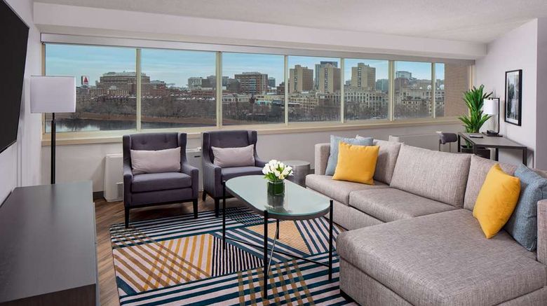 <b>Hyatt Regency Boston/Cambridge Suite</b>. Images powered by <a href="https://iceportal.shijigroup.com/" title="IcePortal" target="_blank">IcePortal</a>.