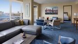 <b>Hyatt Regency Baltimore Inner Harbor Suite</b>. Images powered by <a href="https://iceportal.shijigroup.com/" title="IcePortal" target="_blank">IcePortal</a>.