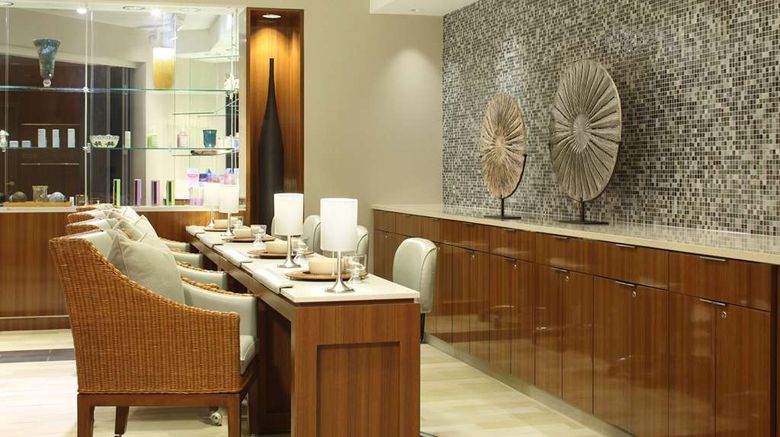 <b>Hyatt Regency Chesapeake Bay Spa</b>. Images powered by <a href="https://iceportal.shijigroup.com/" title="IcePortal" target="_blank">IcePortal</a>.