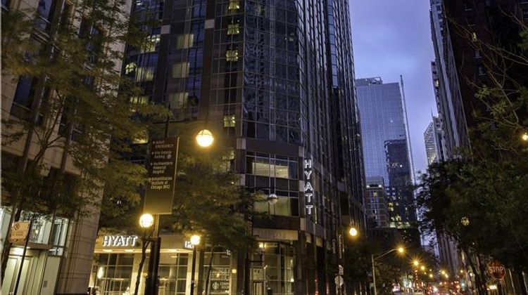Hyatt Centric Chicago Magnificent Mile Exterior