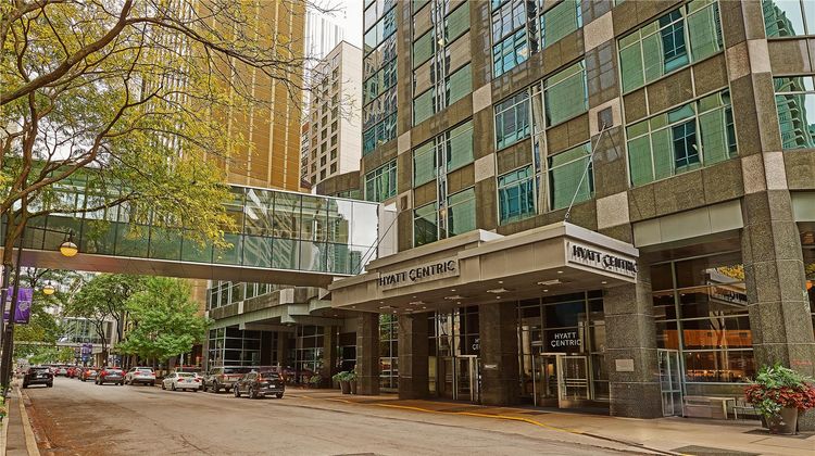 Hyatt Centric Chicago Magnificent Mile Exterior
