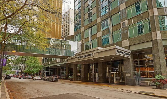 Hyatt Centric Chicago Magnificent Mile Exterior