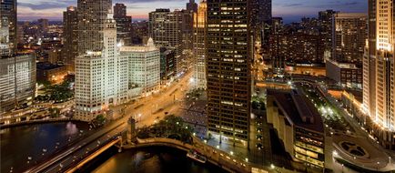 Hyatt Regency Chicago Exterior