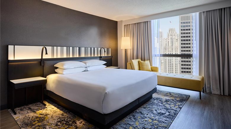 <b>Hyatt Regency Chicago Suite</b>. Images powered by <a href="https://iceportal.shijigroup.com/" title="IcePortal" target="_blank">IcePortal</a>.