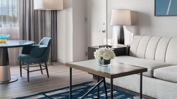 Hyatt Regency O'Hare Suite
