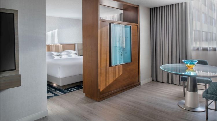 Hyatt Regency O'Hare Suite
