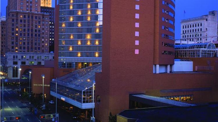 Hyatt Regency Cincinnati Exterior