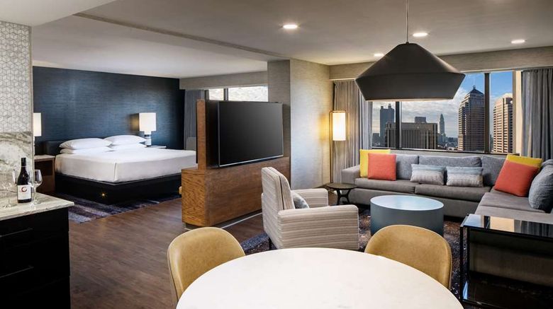<b>Hyatt Regency Columbus Suite</b>. Images powered by <a href="https://iceportal.shijigroup.com/" title="IcePortal" target="_blank">IcePortal</a>.