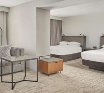 Hyatt Regency Deerfield Room